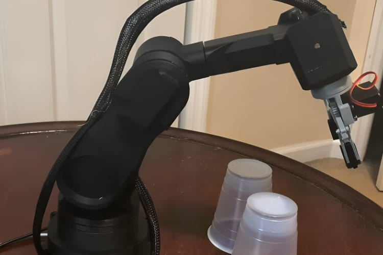 Fully 3D-printed 6 axis robotic arm powered by Arduino for complex spatial manipulation tasks